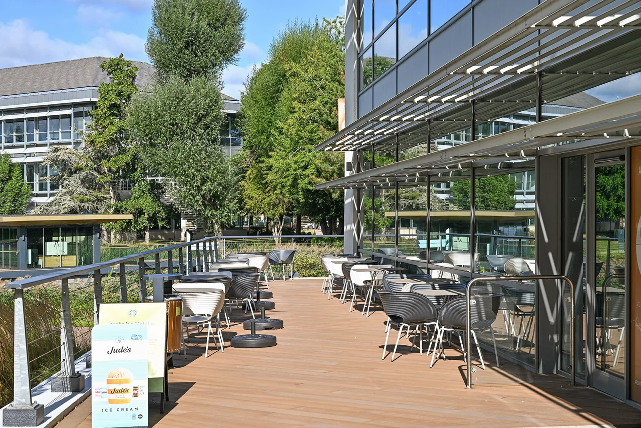 Outdoor terrace of Cafe at No.10 overlooking the lake