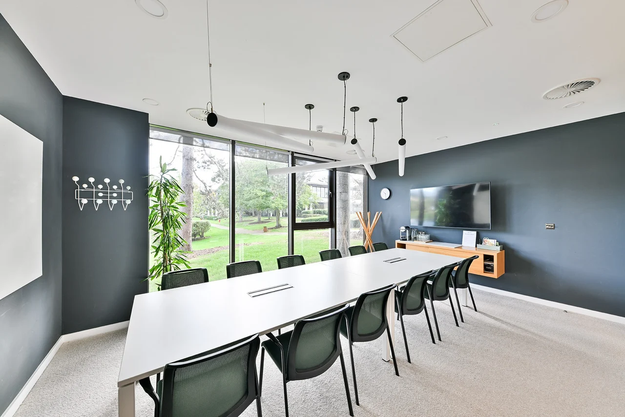 Meeting room in Building 1650 at Arlington Park
